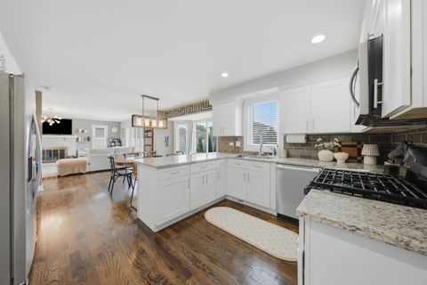 Tiny photo for 15612 Bramblewood Road, Oak Forest, IL 60452 (MLS # 12701154)