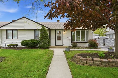 Photo of 8871 S Beck Place, Hometown, IL 60456 (MLS # 12635344)