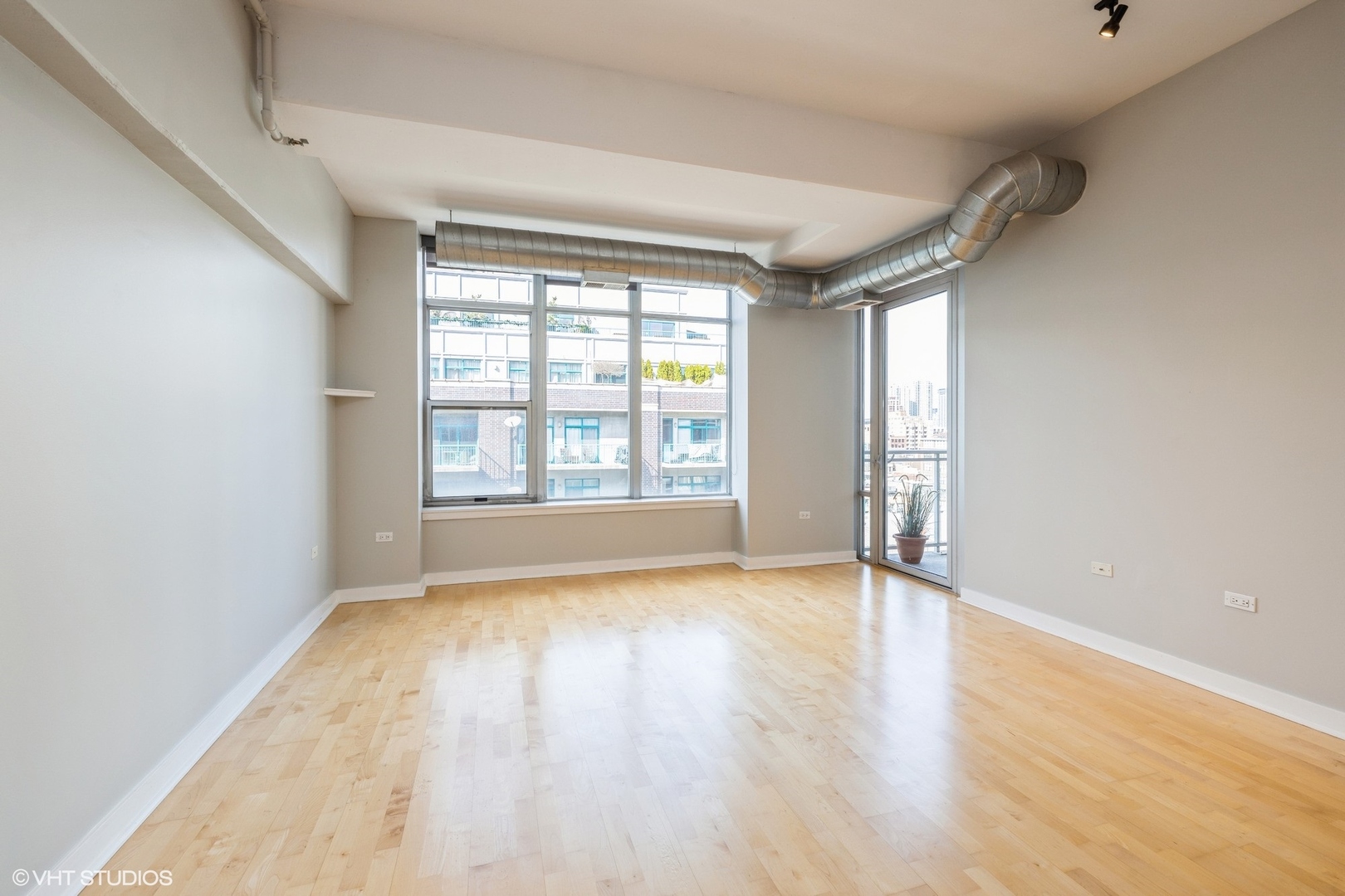 901 W MADISON Street 816