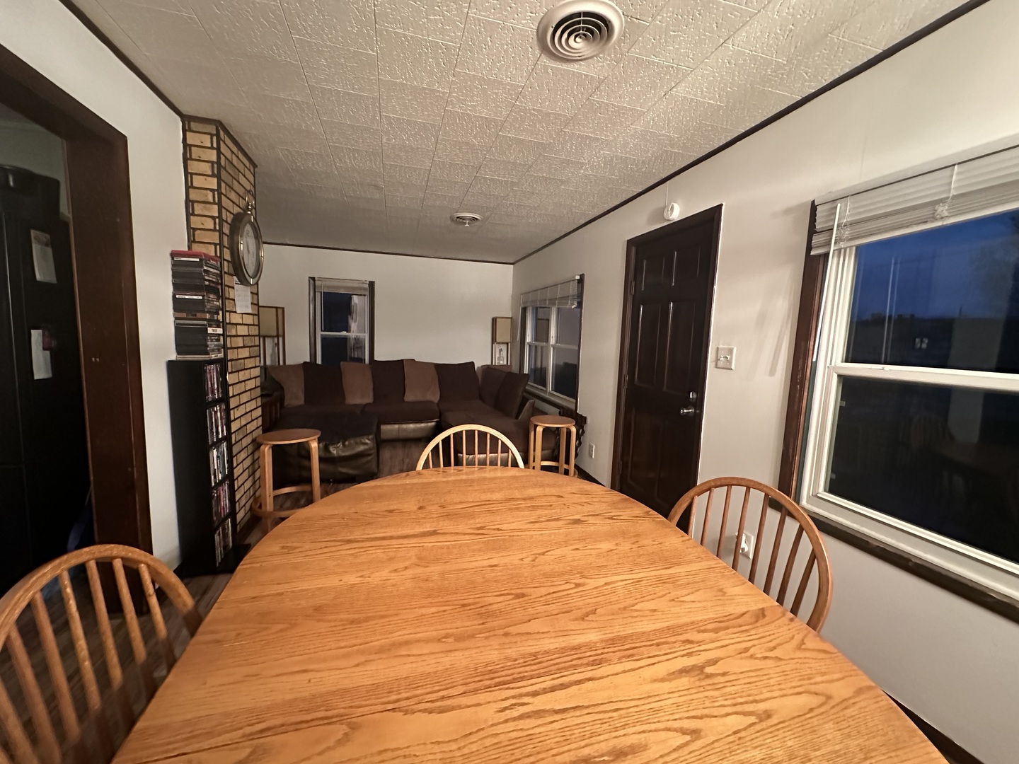 150 E Walnut Street