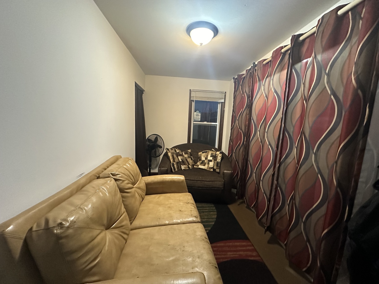 150 E Walnut Street