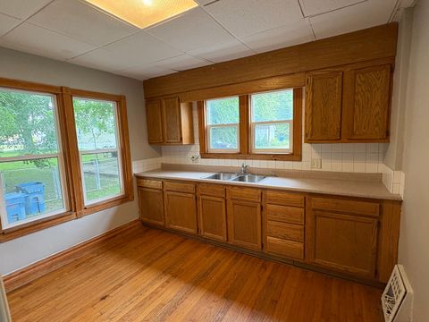 Tiny photo for 352 S Elm Avenue, Kankakee, IL 60901 (MLS # 12463719)