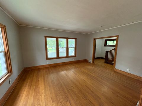 Tiny photo for 352 S Elm Avenue, Kankakee, IL 60901 (MLS # 12463719)