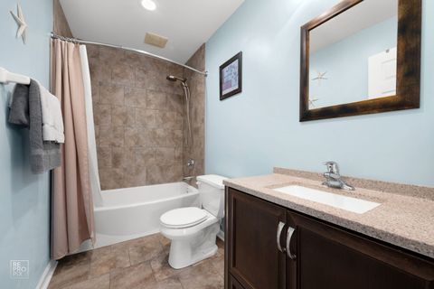 Tiny photo for 1948 Sundrop Court, Bartlett, IL 60103 (MLS # 12648089)