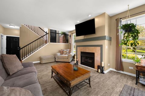 Tiny photo for 1948 Sundrop Court, Bartlett, IL 60103 (MLS # 12648089)