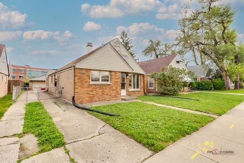 A home in Schiller Park