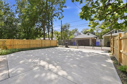 Tiny photo for 11940 S Yale Avenue, Chicago, IL 60628 (MLS # 12744948)