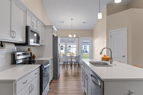 Tiny photo for 127 Beacon Harbor Parkway, East Moline, IL 61244 (MLS # 12739079)