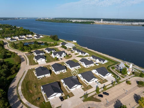 Tiny photo for 127 Beacon Harbor Parkway, East Moline, IL 61244 (MLS # 12739079)