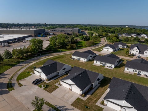 Tiny photo for 127 Beacon Harbor Parkway, East Moline, IL 61244 (MLS # 12739079)