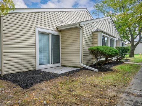 Tiny photo for 2331 WINDSOR Lane #2331, Country Club Hills, IL 60478 (MLS # 12499925)