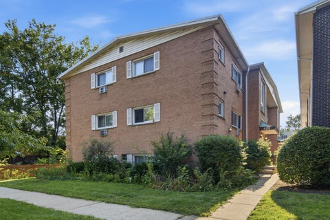 Photo of 427 S Elmwood Avenue #2, Oak Park, IL 60302 (MLS # 12749278)