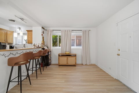 Tiny photo for 427 S Elmwood Avenue #2, Oak Park, IL 60302 (MLS # 12749278)