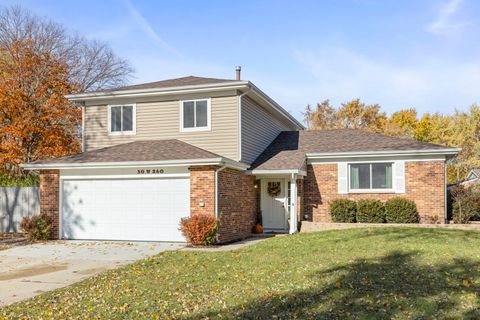 30W260 Holyoke Court Warrenville IL 60555