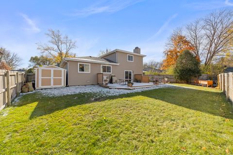 Tiny photo for 30W260 Holyoke Court, Warrenville, IL 60555 (MLS # 12516894)