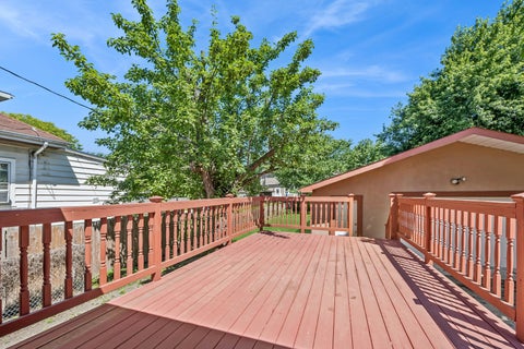 Tiny photo for 192 Waubansee Road, Riverside, IL 60546 (MLS # 12672149)