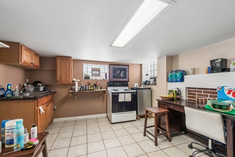Tiny photo for 192 Waubansee Road, Riverside, IL 60546 (MLS # 12672149)