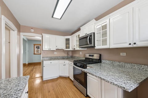 Tiny photo for 192 Waubansee Road, Riverside, IL 60546 (MLS # 12672149)