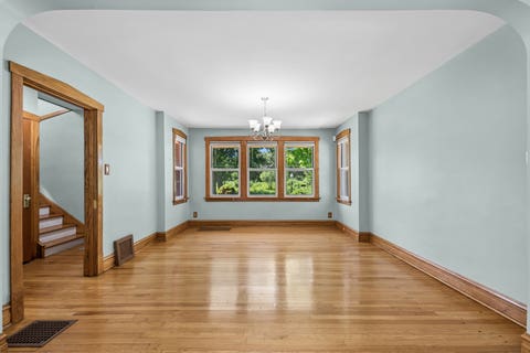 Tiny photo for 192 Waubansee Road, Riverside, IL 60546 (MLS # 12672149)