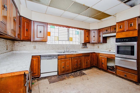 Tiny photo for 8255 S Saint Lawrence Avenue, Chicago, IL 60619 (MLS # 12673483)