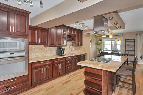 Tiny photo for 9621 S Karlov Avenue #301, Oak Lawn, IL 60453 (MLS # 12628580)