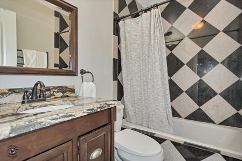 Tiny photo for 9621 S Karlov Avenue #301, Oak Lawn, IL 60453 (MLS # 12628580)