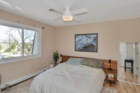 Tiny photo for 9621 S Karlov Avenue #301, Oak Lawn, IL 60453 (MLS # 12628580)