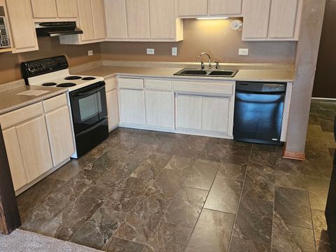 Tiny photo for 9051 S Roberts Road #102, Hickory Hills, IL 60457 (MLS # 12484141)