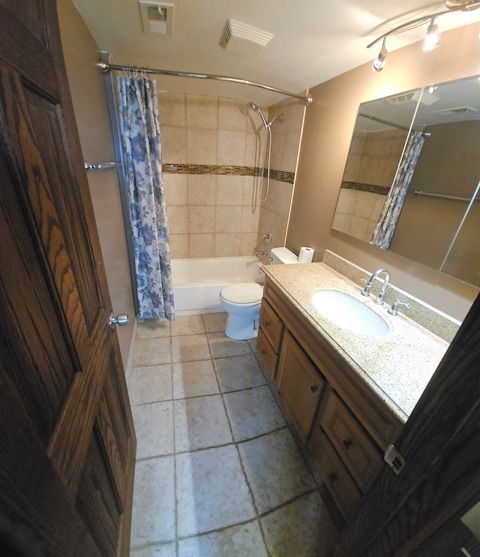 Tiny photo for 9051 S Roberts Road #102, Hickory Hills, IL 60457 (MLS # 12484141)