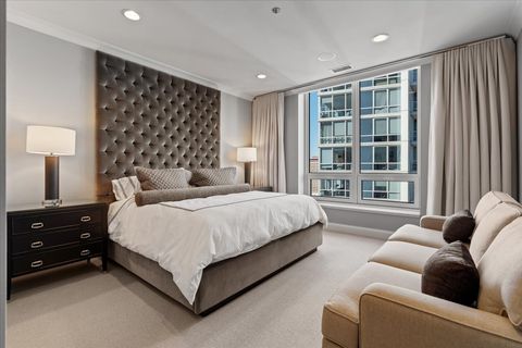 Tiny photo for 10 E Delaware Place #28E, Chicago, IL 60611 (MLS # 12453185)