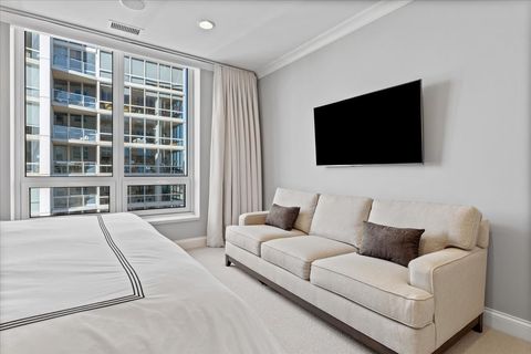 Tiny photo for 10 E Delaware Place #28E, Chicago, IL 60611 (MLS # 12453185)