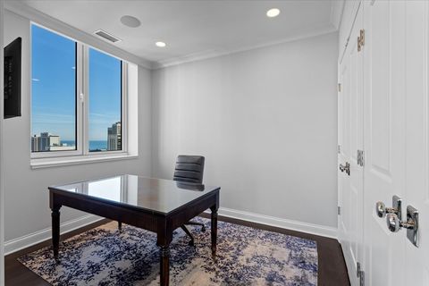 Tiny photo for 10 E Delaware Place #28E, Chicago, IL 60611 (MLS # 12453185)