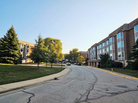 Tiny photo for 200 Thames Parkway #1K, Park Ridge, IL 60068 (MLS # 12482761)