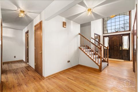 Tiny photo for 1190 Woodcreek Lane, Hoffman Estates, IL 60169 (MLS # 12550268)