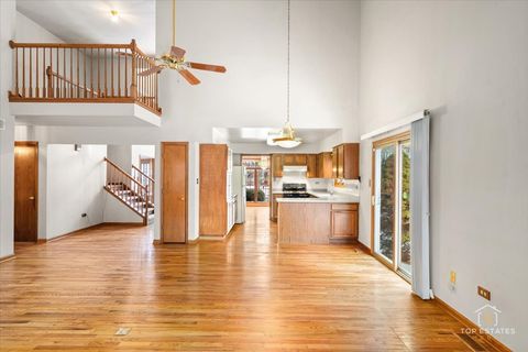 Tiny photo for 1190 Woodcreek Lane, Hoffman Estates, IL 60169 (MLS # 12550268)