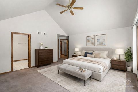 Tiny photo for 1190 Woodcreek Lane, Hoffman Estates, IL 60169 (MLS # 12550268)