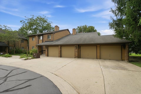 Tiny photo for 650 WAVERLY Drive #D, Elgin, IL 60120 (MLS # 12730487)