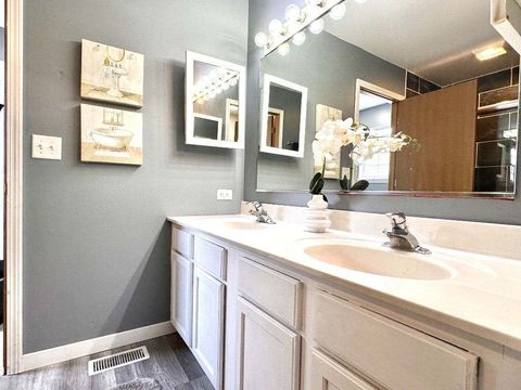 Tiny photo for 1531 Southport Court, Zion, IL 60099 (MLS # 12492365)