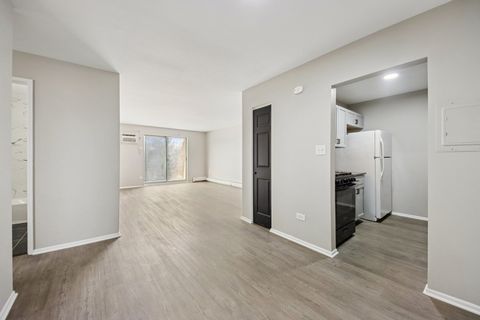 Tiny photo for 1111 Bloomingdale Road #2A, Glendale Heights, IL 60139 (MLS # 12563105)