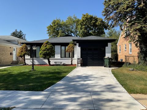 7226 N Kildare Avenue Lincolnwood IL 60712