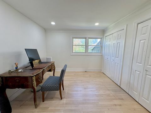 Tiny photo for 7226 N Kildare Avenue, Lincolnwood, IL 60712 (MLS # 12476073)
