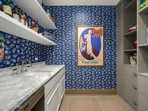 Tiny photo for 21 N May Street #305, Chicago, IL 60607 (MLS # 12612048)