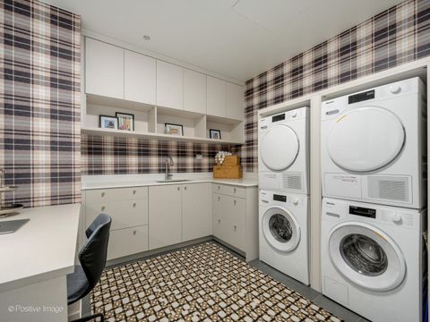 Tiny photo for 21 N May Street #305, Chicago, IL 60607 (MLS # 12612048)