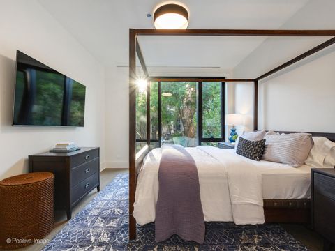 Tiny photo for 21 N May Street #305, Chicago, IL 60607 (MLS # 12612048)