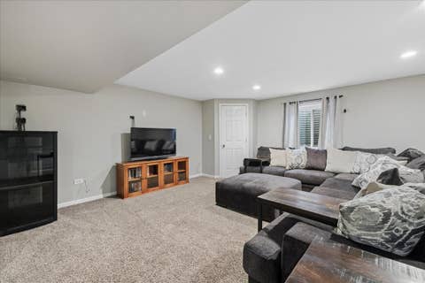 Tiny photo for 327 Shelbourne Road, Volo, IL 60073 (MLS # 12678628)