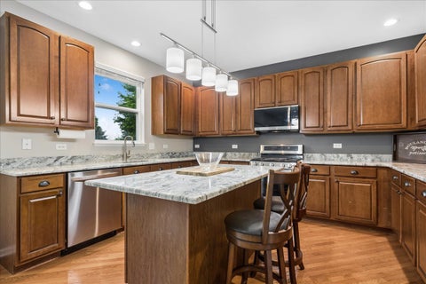 Tiny photo for 327 Shelbourne Road, Volo, IL 60073 (MLS # 12678628)
