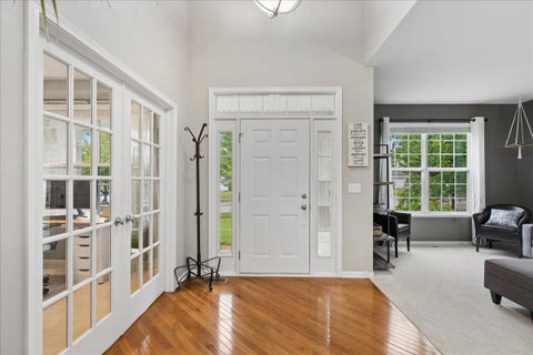 Tiny photo for 327 Shelbourne Road, Volo, IL 60073 (MLS # 12678628)