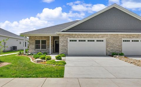 Photo of 512 S 6th Street, Fairbury, IL 61739 (MLS # 12648992)