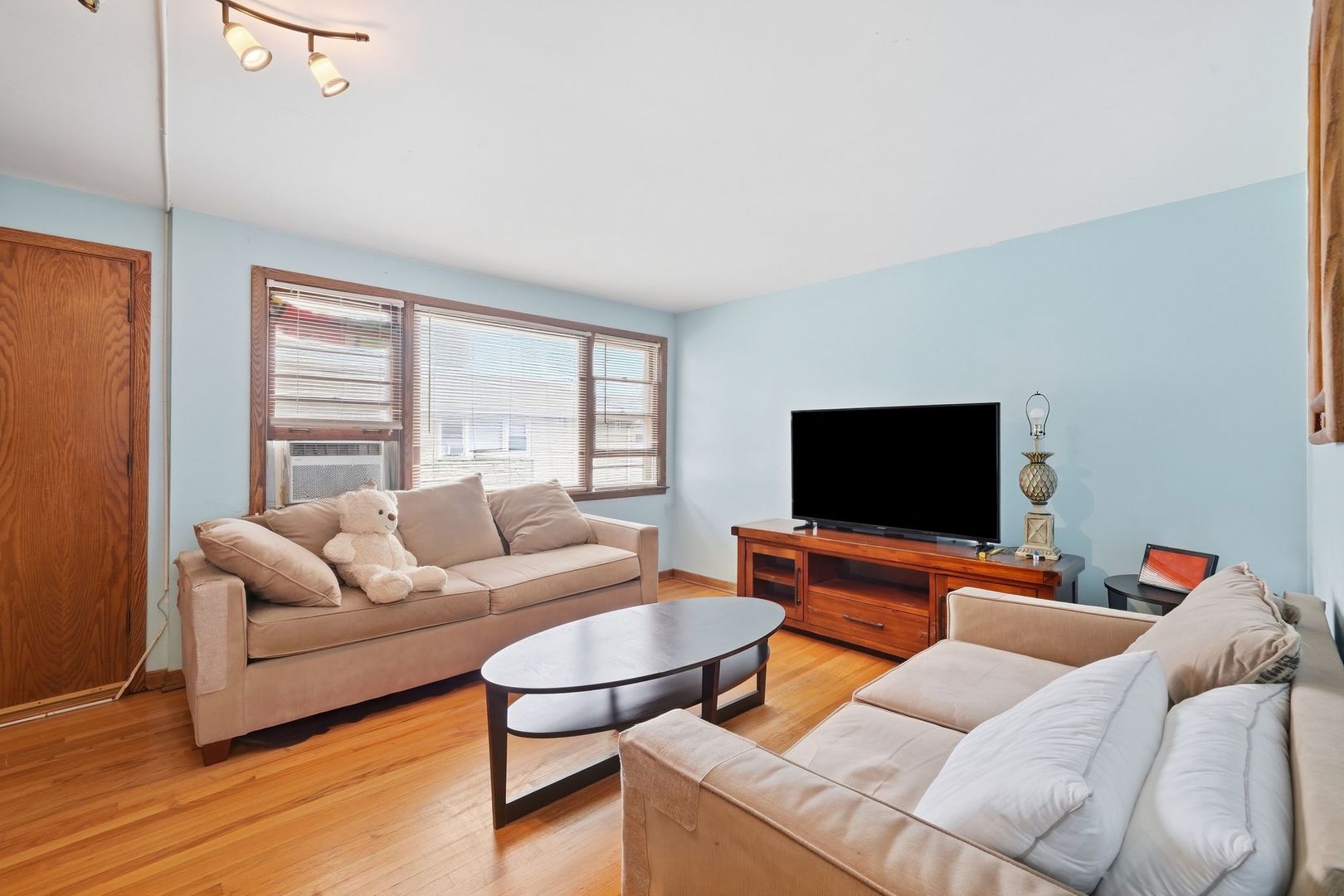 6968 W Diversey Avenue 8
