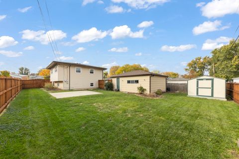Tiny photo for 373 N Lombard Avenue, Lombard, IL 60148 (MLS # 12490061)